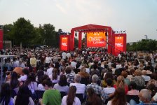 На берегу Каспия в Баку состоялось грандиозное закрытие "Дней оперы" с участием звезд (ФОТО)