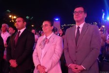 На берегу Каспия в Баку состоялось грандиозное закрытие "Дней оперы" с участием звезд (ФОТО)