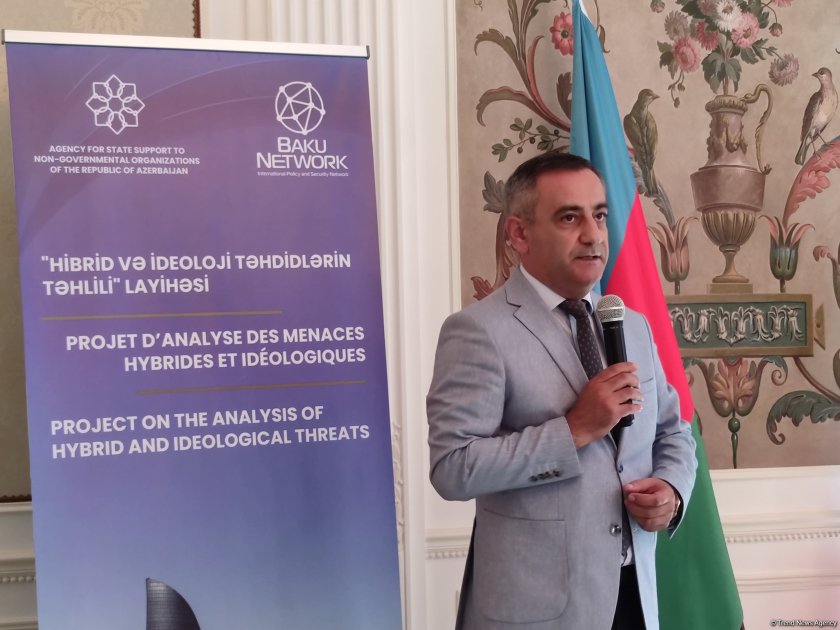 Несмотря на искусственные препятствия, Baku Network смог впервые организовать выставку, посвящённую памяти азербайджанских журналистов-шехидов - Сахиль Керимли (ФОТО/ВИДЕО)