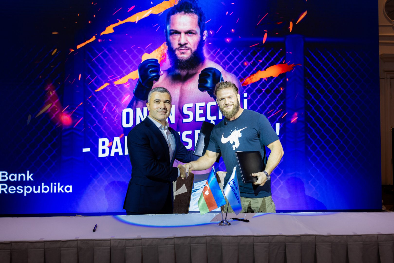Банк Республика и звезда UFC Рафаэль Физиев подписали соглашение о сотрудничестве (ФОТО)
