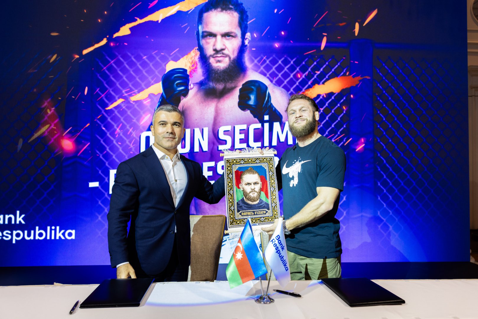 Банк Республика и звезда UFC Рафаэль Физиев подписали соглашение о сотрудничестве (ФОТО)