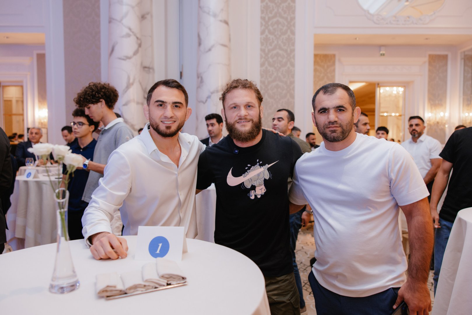 Банк Республика и звезда UFC Рафаэль Физиев подписали соглашение о сотрудничестве (ФОТО)