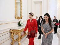 Вице-президент Фонда Гейдара Алиева Лейла Алиева встретилась с дочерью председателя Халк Маслахаты Туркменистана Огулджахан Атабаевой (ФОТО)