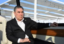 Президент Ильхам Алиев и председатель Халк Маслахаты Туркменистана Гурбангулы Бердымухамедов посетили Sea Breeze (ФОТО/ВИДЕО)