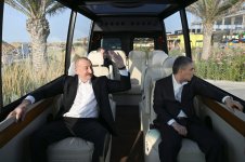 Президент Ильхам Алиев и председатель Халк Маслахаты Туркменистана Гурбангулы Бердымухамедов посетили Sea Breeze (ФОТО/ВИДЕО)