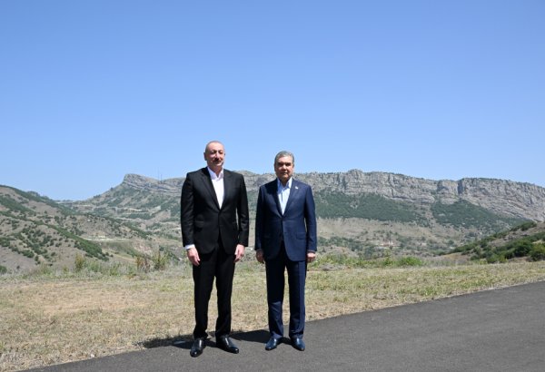 Президент Ильхам Алиев и Гурбангулы Бердымухамедов сфотографировались на фоне села Дашалты Шушинского района (ФОТО/ВИДЕО)
