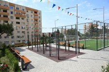 При участии вице-президента Фонда Гейдара Алиева Лейлы Алиевой в пользование жителей передан очередной благоустроенный двор (ФОТО)