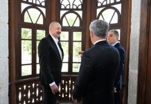 Президент Ильхам Алиев и Гурбангулы Бердымухамедов посетили усадебный комплекс Мехмандаровых в Шуше (ФОТО)