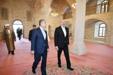 Президент Ильхам Алиев и председатель Халк Маслахаты Туркменистана посетили мечеть Юхары Говхар Ага в Шуше (ФОТО/ВИДЕО)
