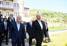 Жители города Шуша тепло приветствовали Президента Ильхама Алиева и Гурбангулы Бердымухамедова (ФОТО)
