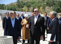 Президент Ильхам Алиев и председатель Халк Маслахаты Туркменистана ознакомились с ходом строительства Новой Шушинской мечети (ФОТО)