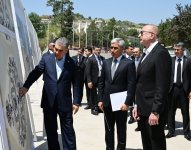 Президент Ильхам Алиев и председатель Халк Маслахаты Туркменистана ознакомились с ходом строительства Новой Шушинской мечети (ФОТО)