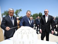 Президент Ильхам Алиев и председатель Халк Маслахаты Туркменистана ознакомились с ходом строительства Новой Шушинской мечети (ФОТО)