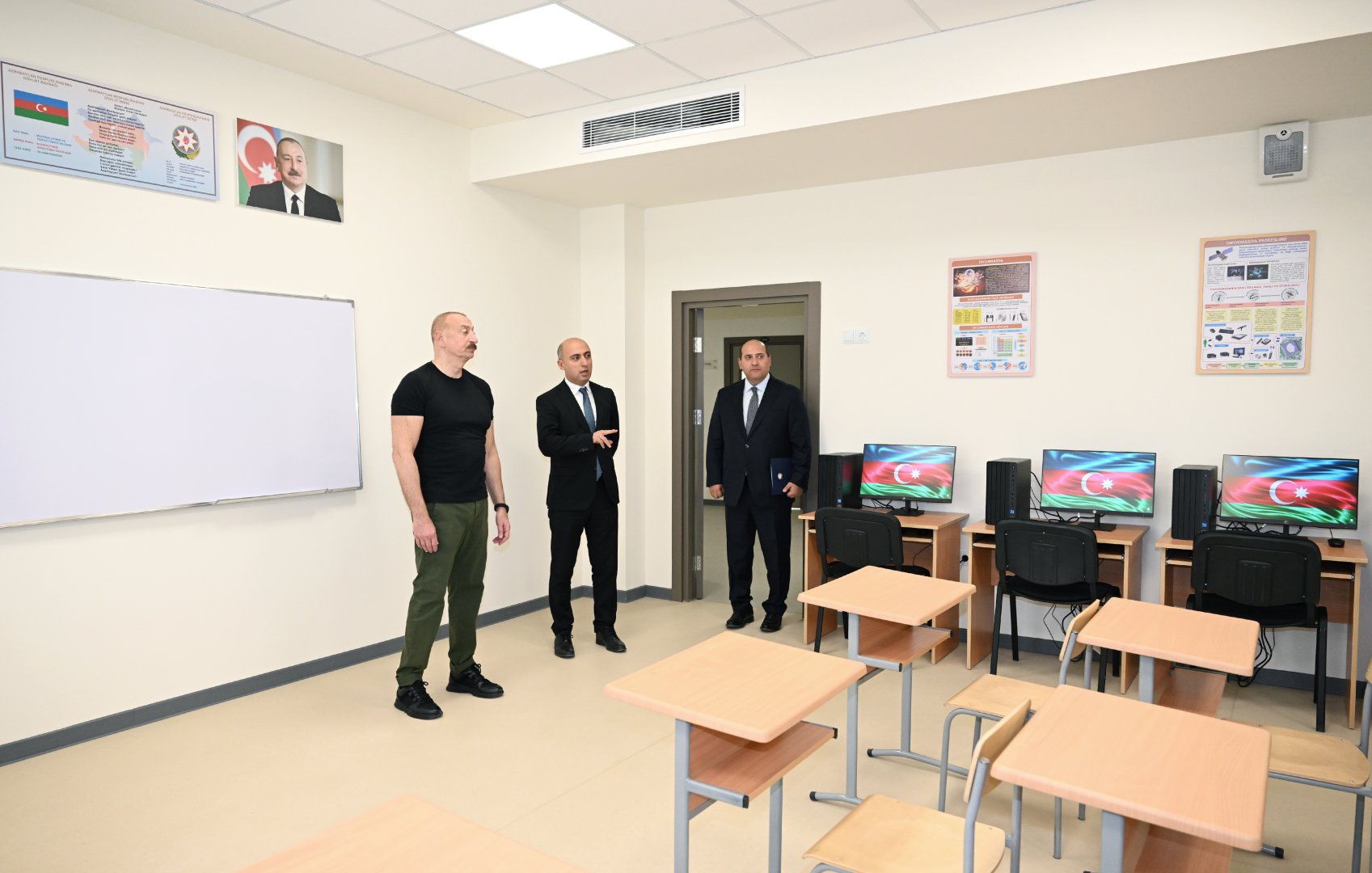 Президент Ильхам Алиев принял участие в открытии здания Агдамской городской полной средней школы номер 1 (ФОТО)