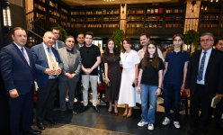 Вице-президент Фонда Гейдара Алиева Лейла Алиева приняла участие в вечере «Неизвестный нам Конфуций» в Бакинском книжном центре (ФОТО)