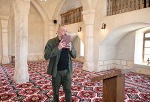Президент Ильхам Алиев принял участие в открытии после реставрации здания исторической мечети в селе Гияслы Агдамского района (ФОТО)