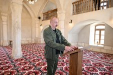 Президент Ильхам Алиев принял участие в открытии после реставрации здания исторической мечети в селе Гияслы Агдамского района (ФОТО)
