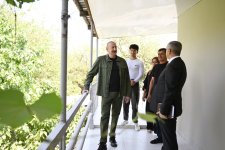 Президент Ильхам Алиев посетил село Ханъюрду в Ходжалинском районе, встретился с группой переселившихся в село жителей (ФОТО)