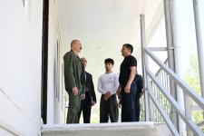 Президент Ильхам Алиев посетил село Ханъюрду в Ходжалинском районе, встретился с группой переселившихся в село жителей (ФОТО)