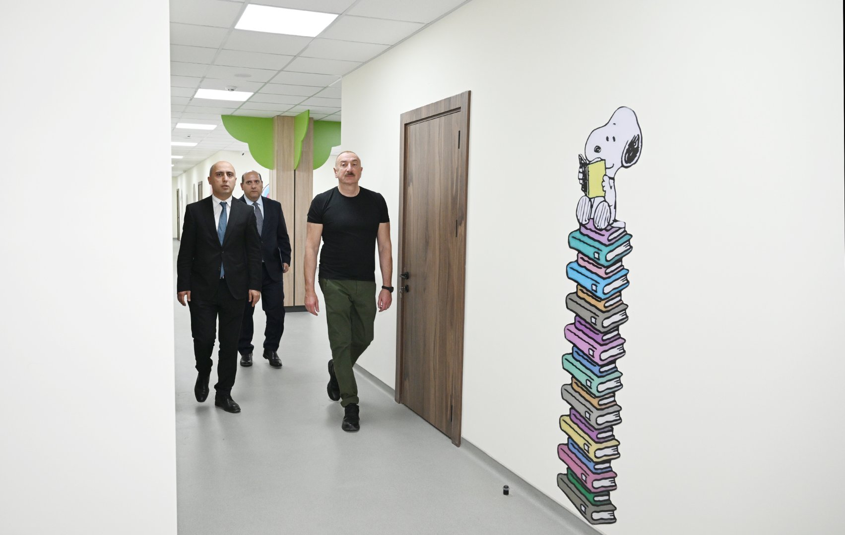 Президент Ильхам Алиев принял участие в открытии в городе Агдам яслей-детского сада номер 1 (ФОТО)