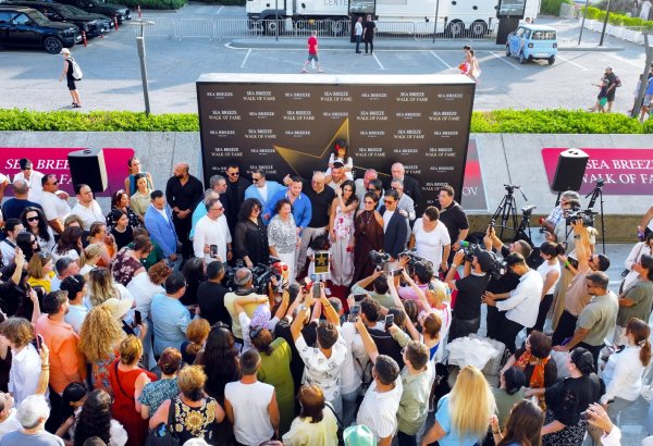 Анару Мамедханову исполнилось бы 55 лет… Звезда легендарного капитана "Парни из Баку" зажглась на Walk of Famе (ФОТО)