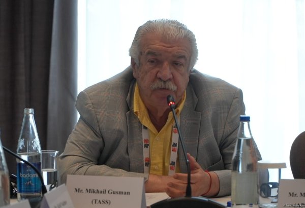 Необходимо подниматься над политическими обстоятельствами и нести правдивую информацию обществу - Михаил Гусман