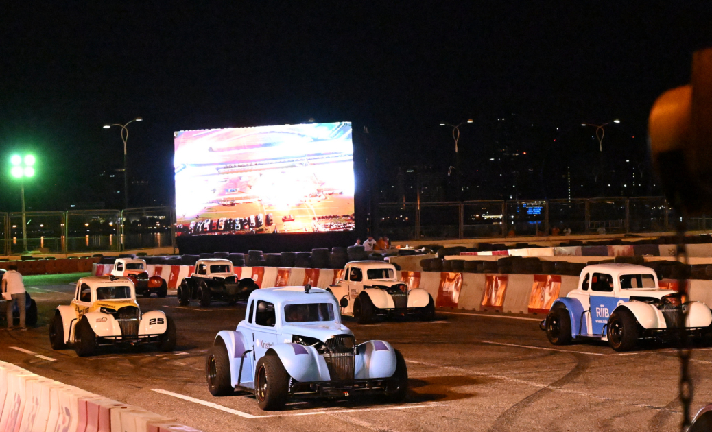 «Легенды ночи» произвели фурор в Баку: Legend Cars, финал картинга и дрифт-шоу (ФОТО)
