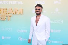 Под летним небом Каспия в Баку стартовал Dream Fest 2025 – звезды на бирюзовой дорожке (ФОТО)