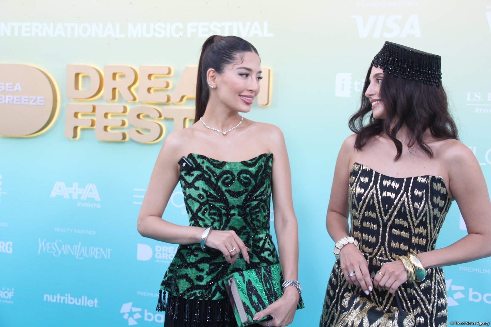 Под летним небом Каспия в Баку стартовал Dream Fest 2025 – звезды на бирюзовой дорожке (ФОТО)