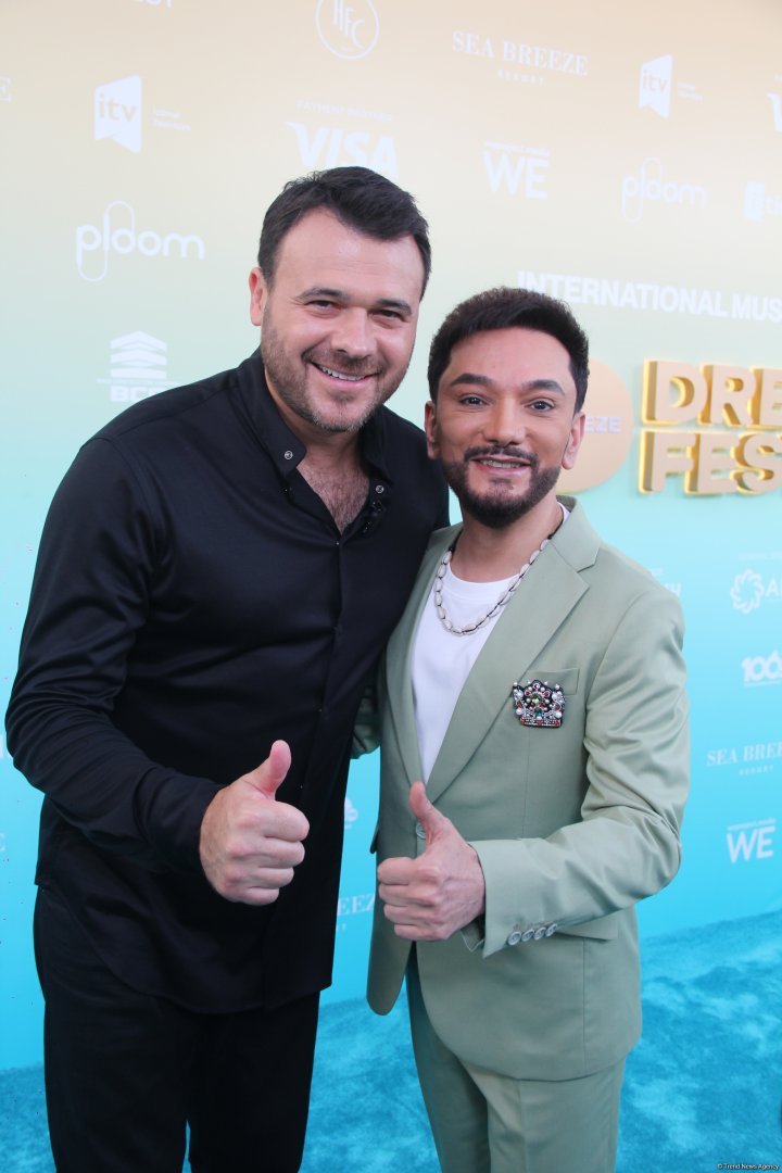Под летним небом Каспия в Баку стартовал Dream Fest 2025 – звезды на бирюзовой дорожке (ФОТО)
