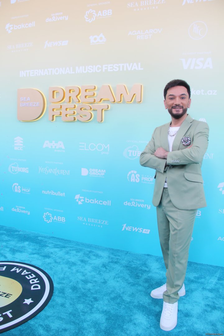 Под летним небом Каспия в Баку стартовал Dream Fest 2025 – звезды на бирюзовой дорожке (ФОТО)