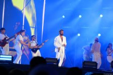 В Баку состоялось феерическое открытие Dream Fest – звезды мировой и азербайджанской эстрады (ФОТО)