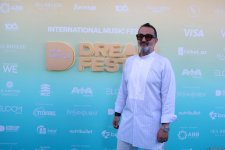 Бирюзовая магия на берегу Каспия: второй день Dream Fest 2025 в Баку (ФОТО)