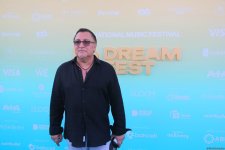 Бирюзовая магия на берегу Каспия: второй день Dream Fest 2025 в Баку (ФОТО)