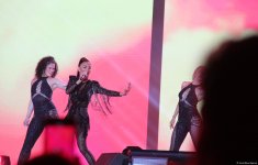 Николь Шерзингер вернулась в Баку с зажигательным шоу на Dream Fest (ФОТО)