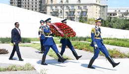 Министр иностранных дел и международного сотрудничества Сомали посетил Парк Победы (ФОТО)