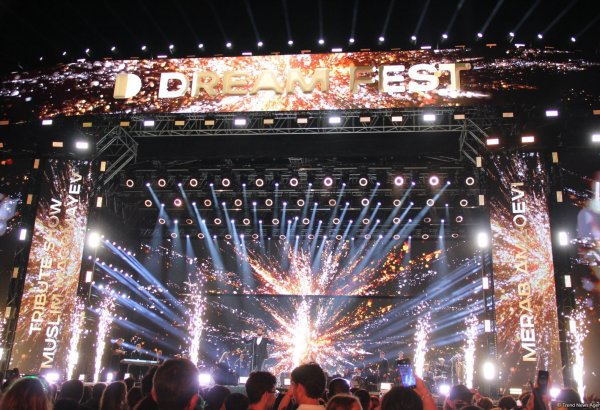 Калейдоскоп эмоций на Dream Fest в Баку - трибьют Муслима Магомаева и легенды эстрады, концерты Blue и Emin… (ФОТО)