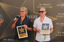 Сразу пять звезд-легенд 80-90-х зажглись на Walk of Fame в Баку (ФОТО)