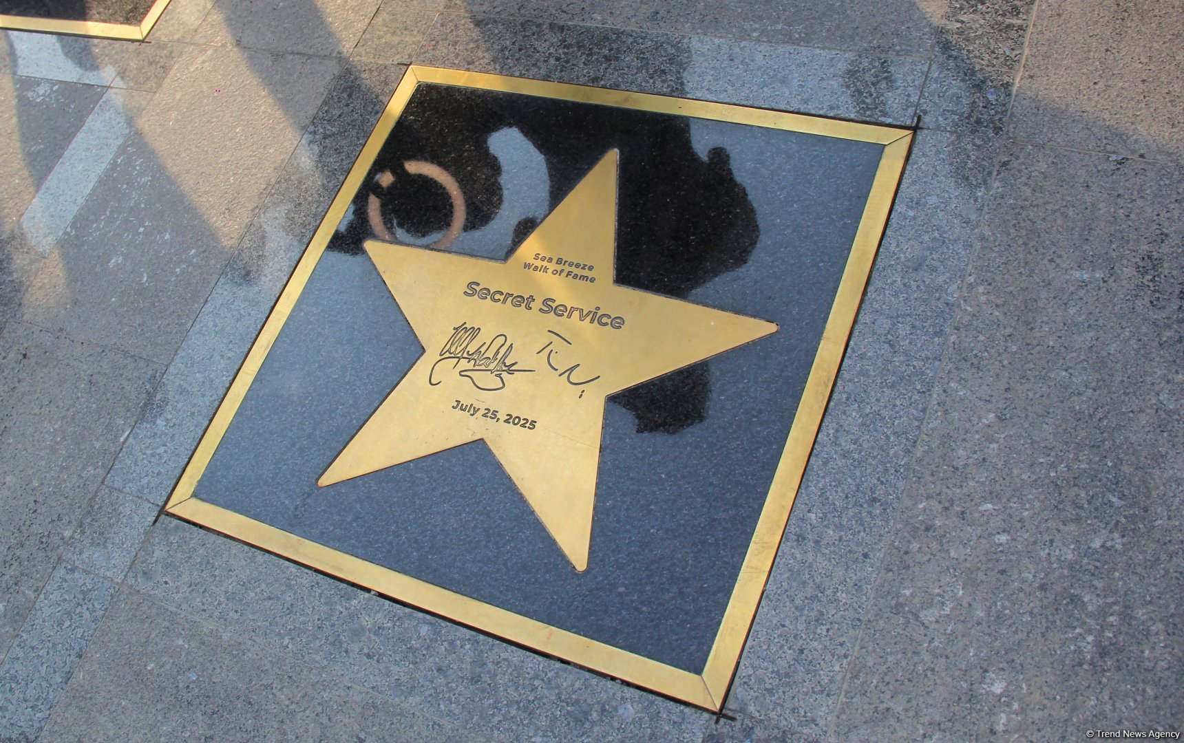 Сразу пять звезд-легенд 80-90-х зажглись на Walk of Fame в Баку (ФОТО)