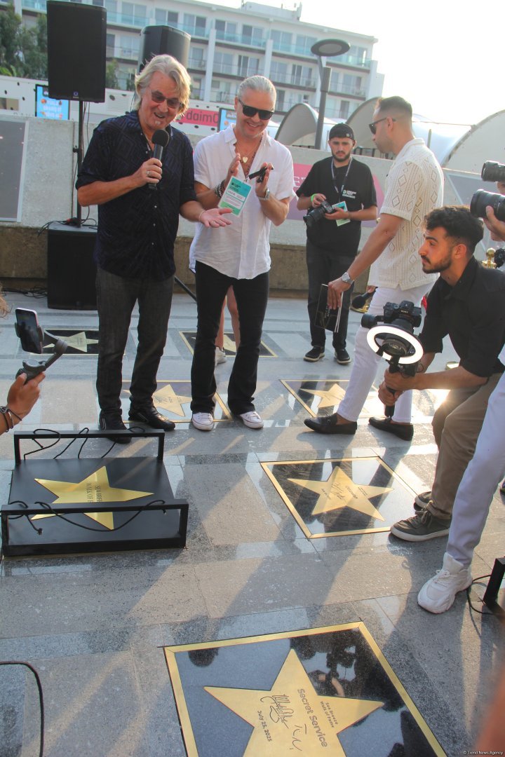 Сразу пять звезд-легенд 80-90-х зажглись на Walk of Fame в Баку (ФОТО)