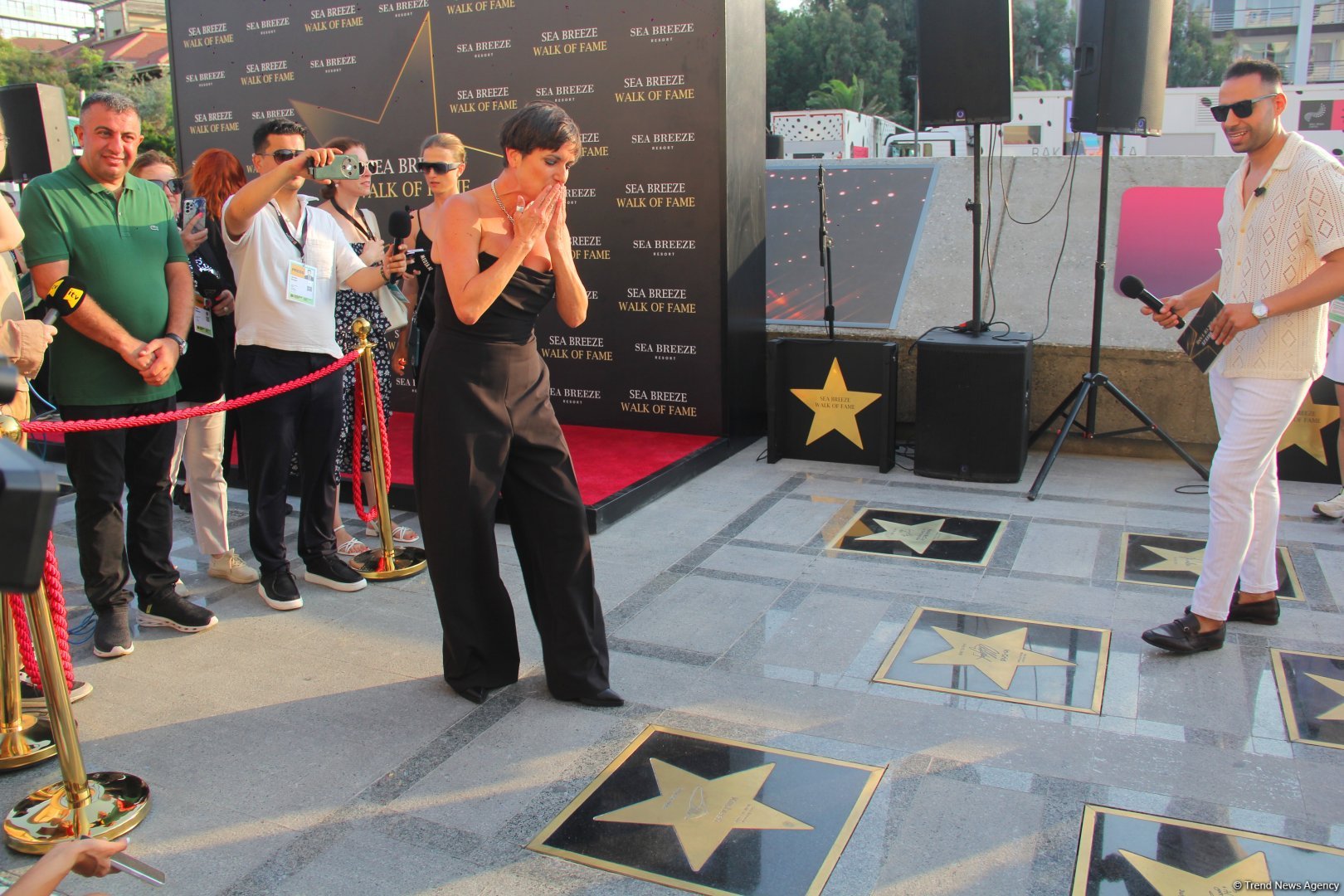 Сразу пять звезд-легенд 80-90-х зажглись на Walk of Fame в Баку (ФОТО)