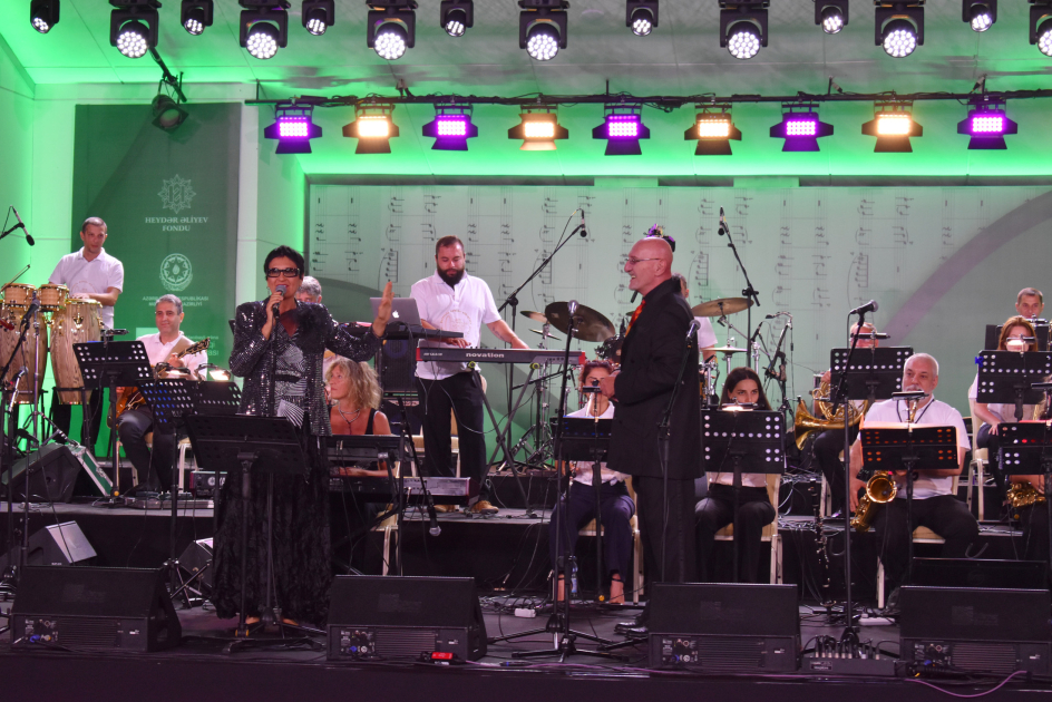 Музыкальная группа Tbilisi Big Band порадовала меломанов энергичным выступлением на Габалинском фестивале (ФОТО)