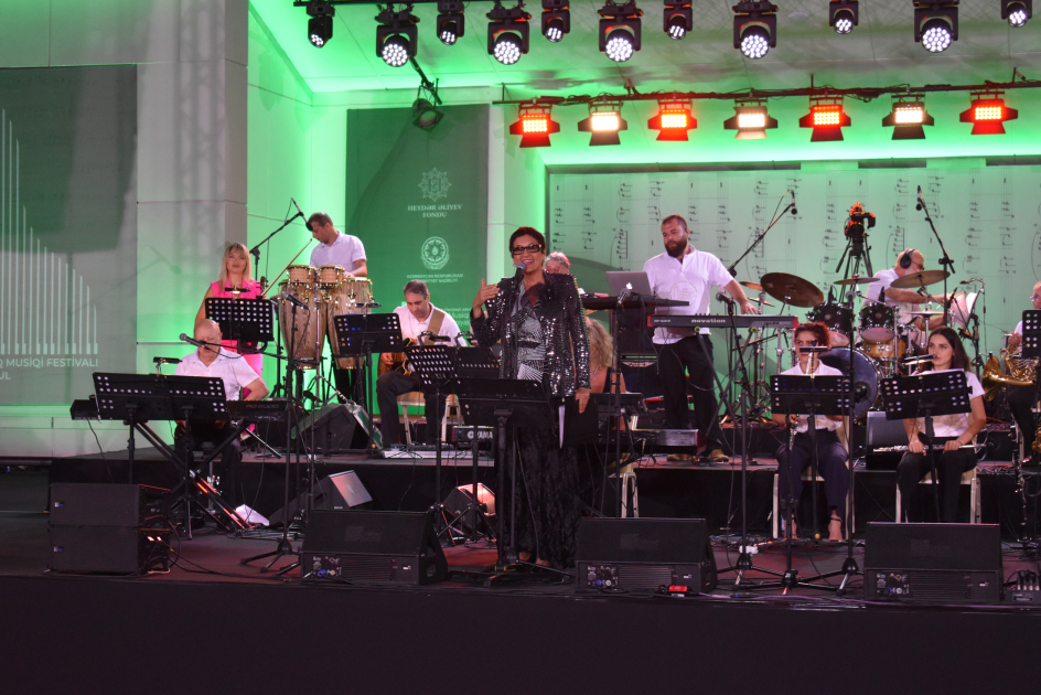 Музыкальная группа Tbilisi Big Band порадовала меломанов энергичным выступлением на Габалинском фестивале (ФОТО)