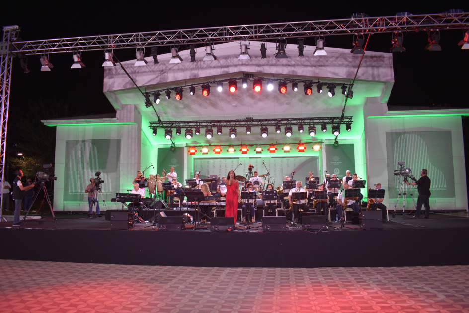 Музыкальная группа Tbilisi Big Band порадовала меломанов энергичным выступлением на Габалинском фестивале (ФОТО)