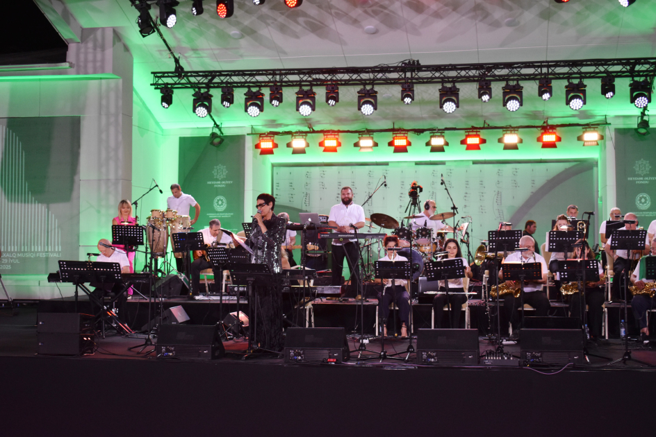 Музыкальная группа Tbilisi Big Band порадовала меломанов энергичным выступлением на Габалинском фестивале (ФОТО)