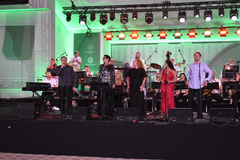 Музыкальная группа Tbilisi Big Band порадовала меломанов энергичным выступлением на Габалинском фестивале (ФОТО)