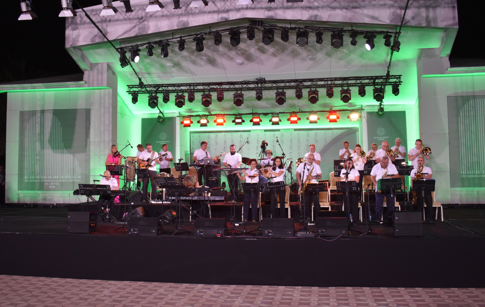 Музыкальная группа Tbilisi Big Band порадовала меломанов энергичным выступлением на Габалинском фестивале (ФОТО)