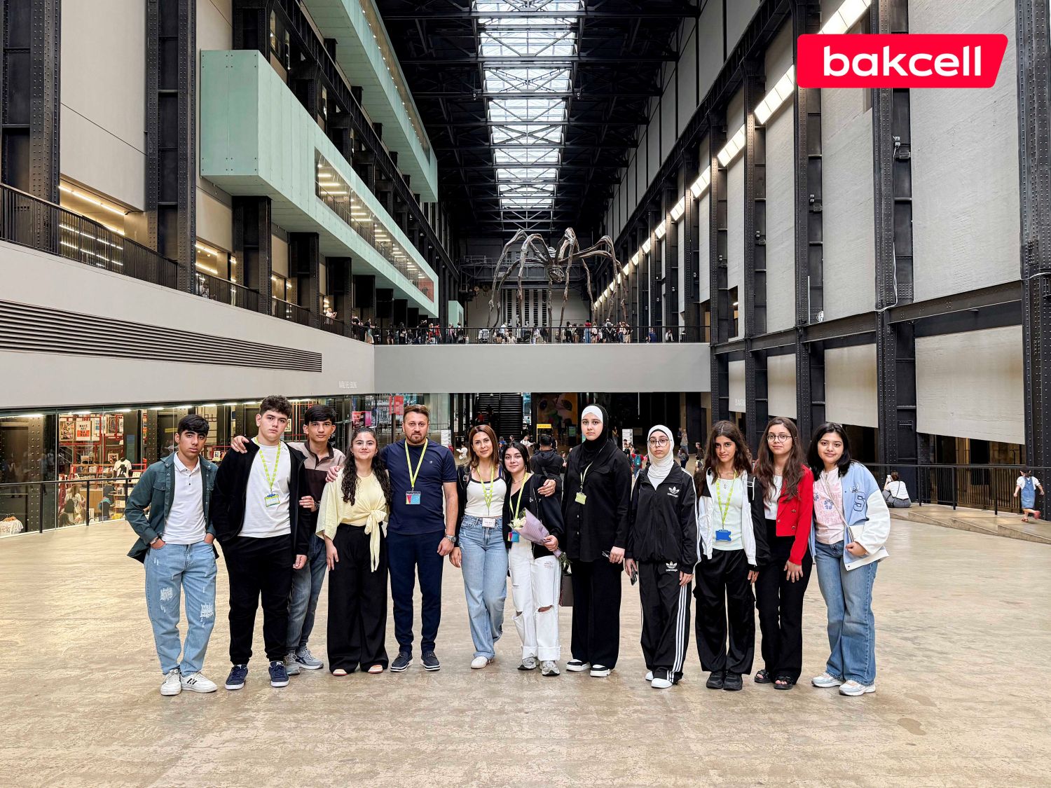 Летняя школа «YAŞAT» стартовала в Лондоне при поддержке компании Bakcell (ФОТО)