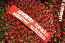 Народного писателя Азербайджана Эльчина Эфендиева проводили в последний путь на Аллею почетного захоронения (ФОТО) (Обновлено)