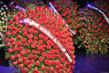 Народного писателя Азербайджана Эльчина Эфендиева проводили в последний путь на Аллею почетного захоронения (ФОТО) (Обновлено)